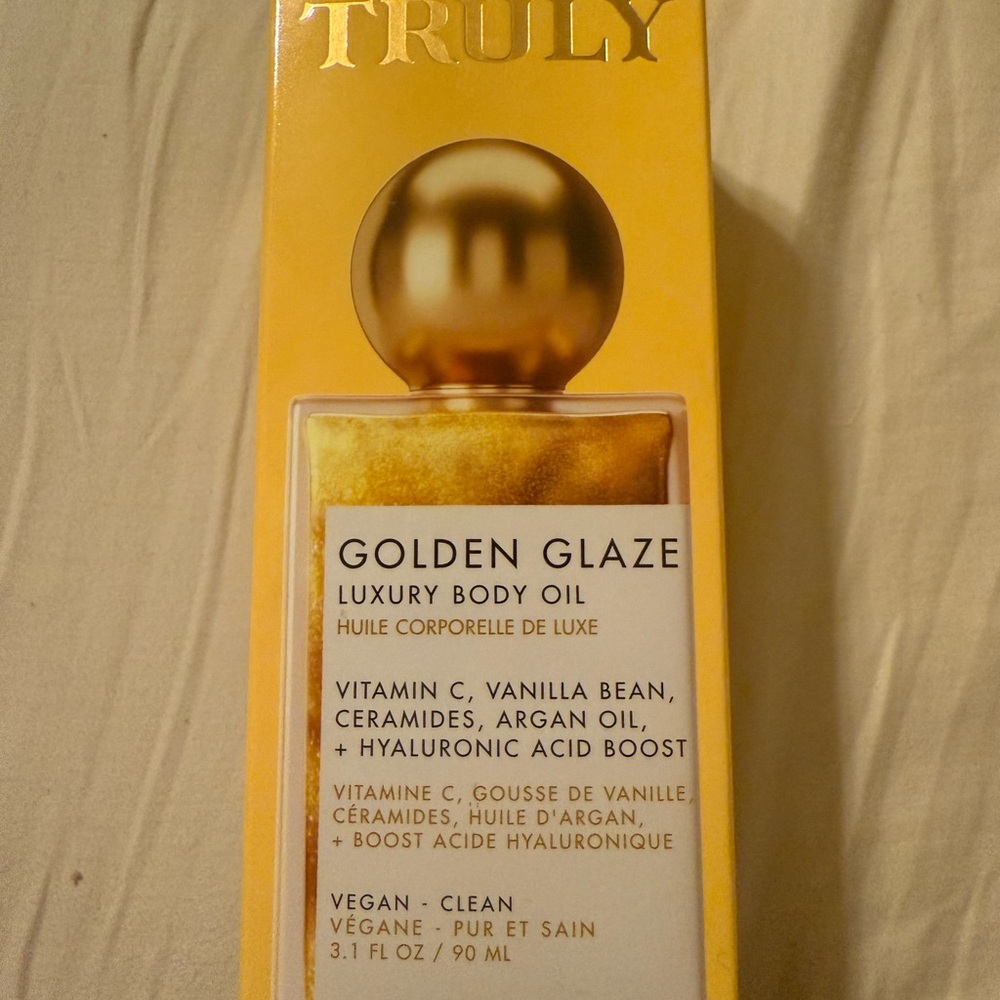 TRULY Golden Glaze Body Oil with Vitamin C
